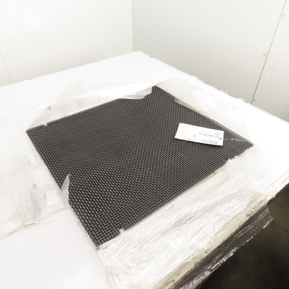 Steel Screen Fines Wire Mesh 26" x 23-1/8" 3/16" Openings 3/32" Thick Lot Of 3