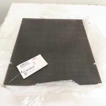 Steel Screen Fines Wire Mesh 26" x 23-1/8" 3/16" Openings 3/32" Thick Lot Of 3