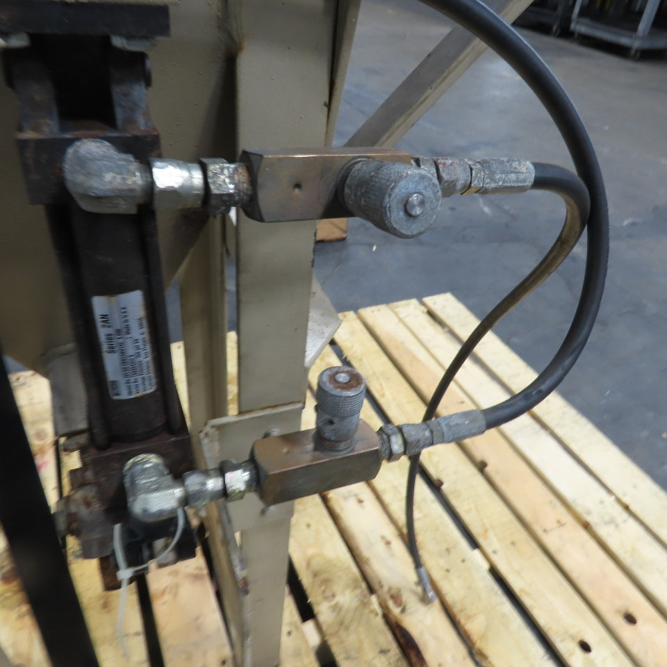 12" x 12" Top Fill Hopper W/ Hydraulic Open/Close Valve