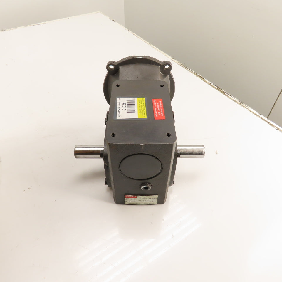 Dayton 4Z010 30:1 C-Face Right Angle Speed Reducer 56C 0.75HP