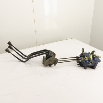 Toyota 5FBE15 67720-15300-71 3-Spool Hydraulic Control Mast Valve W/Levers