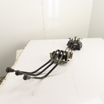 Toyota 5FBE15 67720-15300-71 3-Spool Hydraulic Control Mast Valve W/Levers