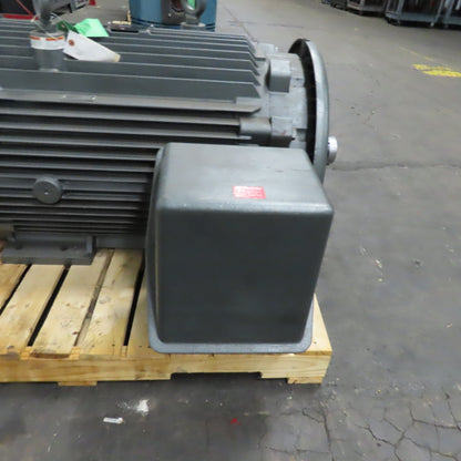 Lincoln CCF8P250T64Y 250HP Electric Motor 460V 3Ph 890RPM 447/449T Frame 330A