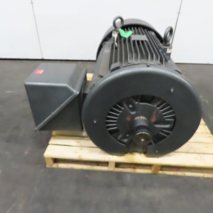 Lincoln CCF8P250T64Y 250HP Electric Motor 460V 3Ph 890RPM 447/449T Frame 330A