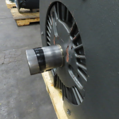 Lincoln CCF8P250T64Y 250HP Electric Motor 460V 3Ph 890RPM 447/449T Frame 330A