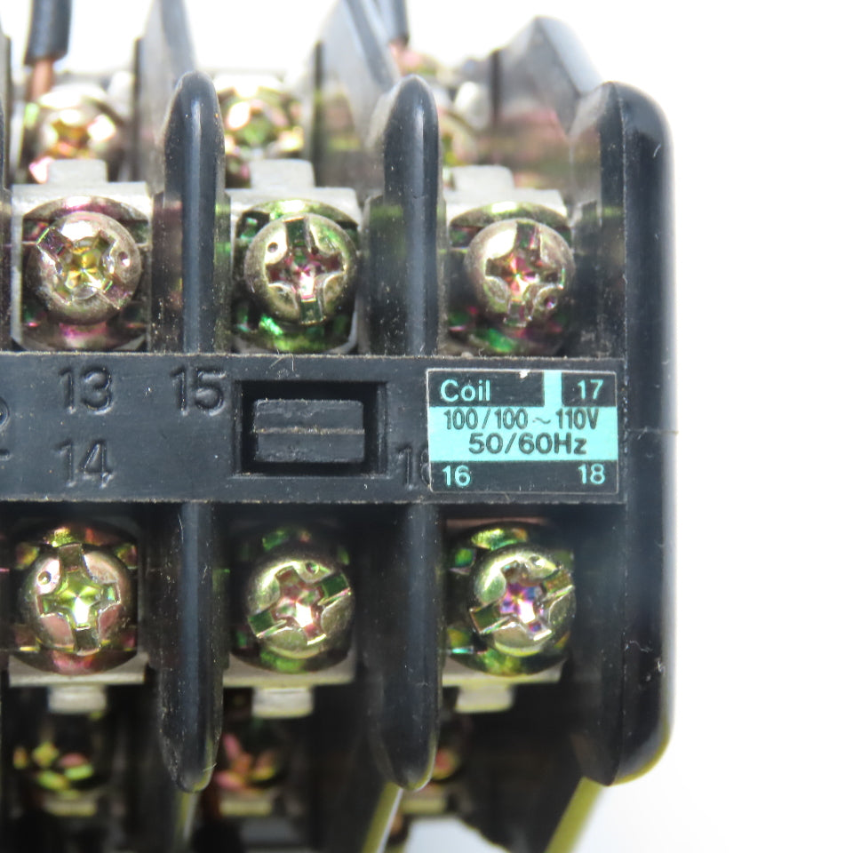 Fuji SRC3938-06M/X Magnetic Reversing Contactor 600V 5.5kW Max 110V Coil 7-11A