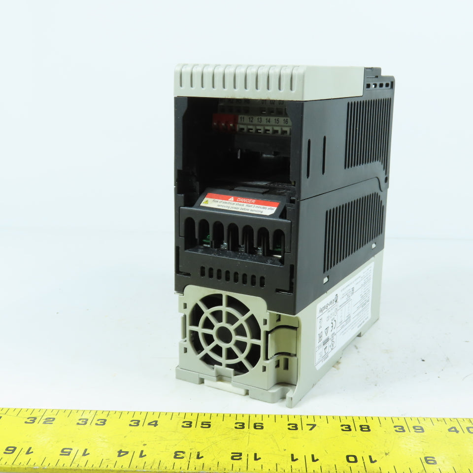 Allen-Bradley 25B-D4P0N104 PowerFlex 525 2.0HP AC Drive 380-480V 3Ph 4.0A