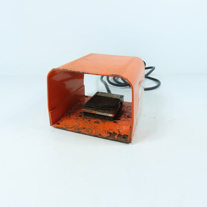 Linemaster T-91-SC36 Treadlite II Foot Switch with Full Guard 522-B14 10A 1/2HP