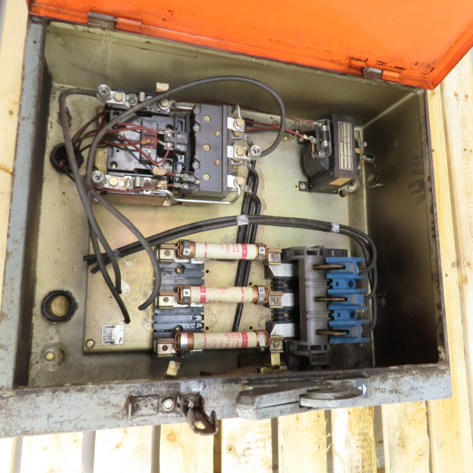 Allen-Bradley 712-DJB262 Size 3 Fused Combination Motor Starter 50HP Max