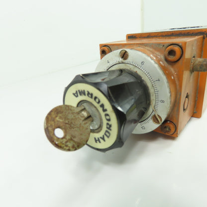 Mannesmann Rexroth 2 FRM 5-32/1.2 QB Hydraulic Flow Control Valve Manual Adj