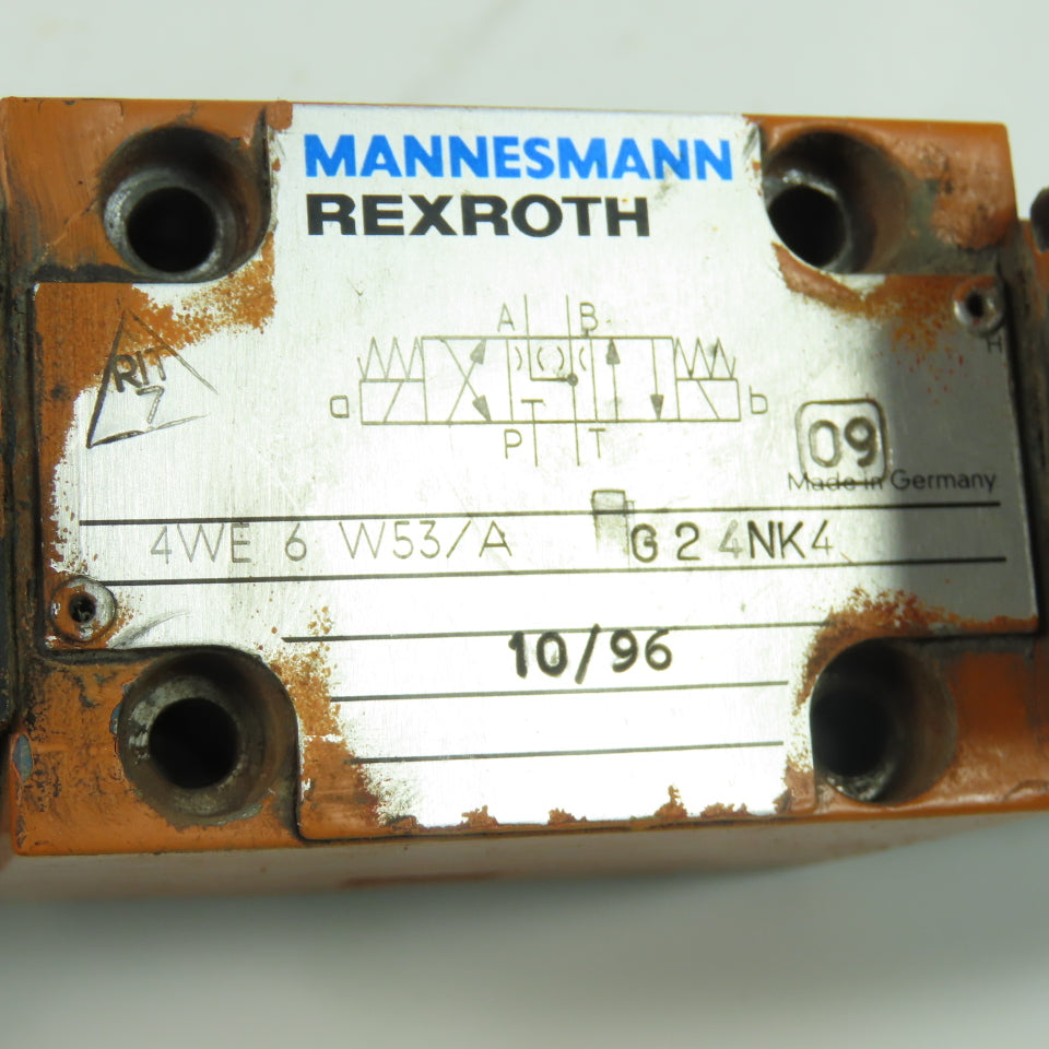 Mannesmann Rexroth 4WE 6 W53/A Dual Solenoid Hydraulic Valve 24VDC (Broken Plug)