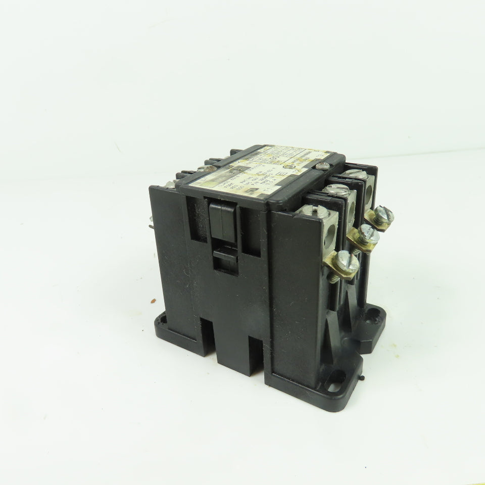 Square D 90965-3 8910 DPA33S23 30A 3 Pole Motor Contactor 120V Coil