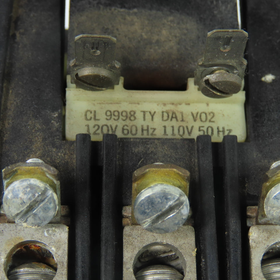 Square D 90965-3 8910 DPA33S23 30A 3 Pole Motor Contactor 120V Coil