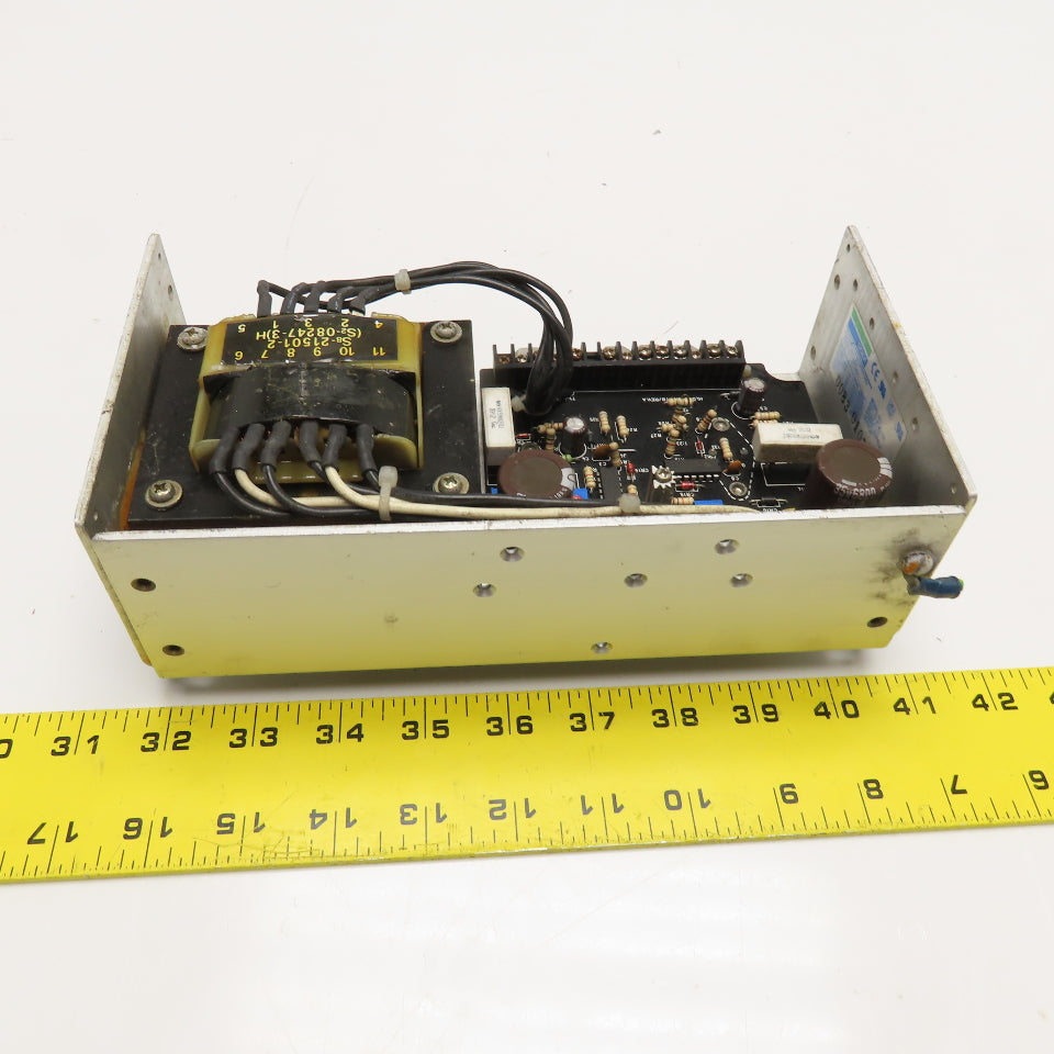 Sola SLD-15-3030-15T Regulated Power Supply 100-240VAC +15VDC Output