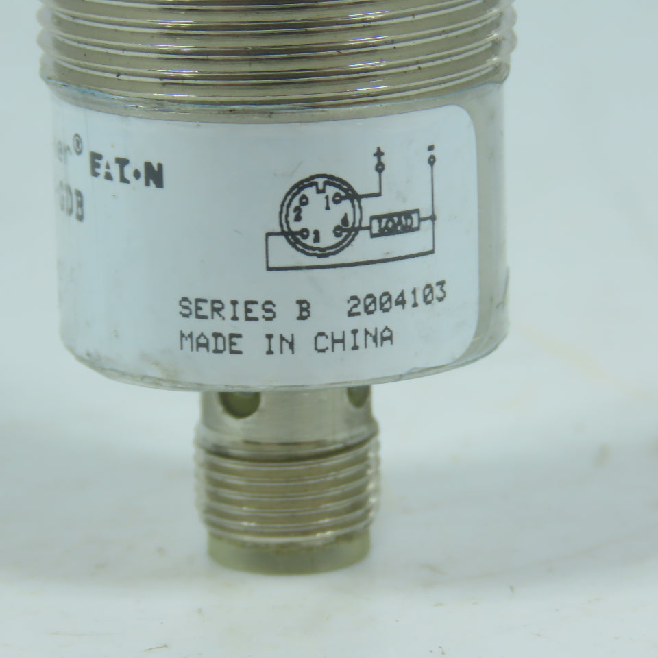 Cutler-Hammer E57-30GS10-GDB Inductive Proximity Sensor 30mm 10-30VDC NO Sn=10mm