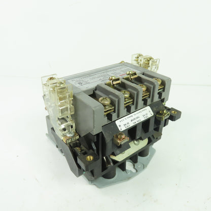 Furnas 40DP32A* NEMA Size 1 3-Pole 27A Magnetic Contactor 600VAC