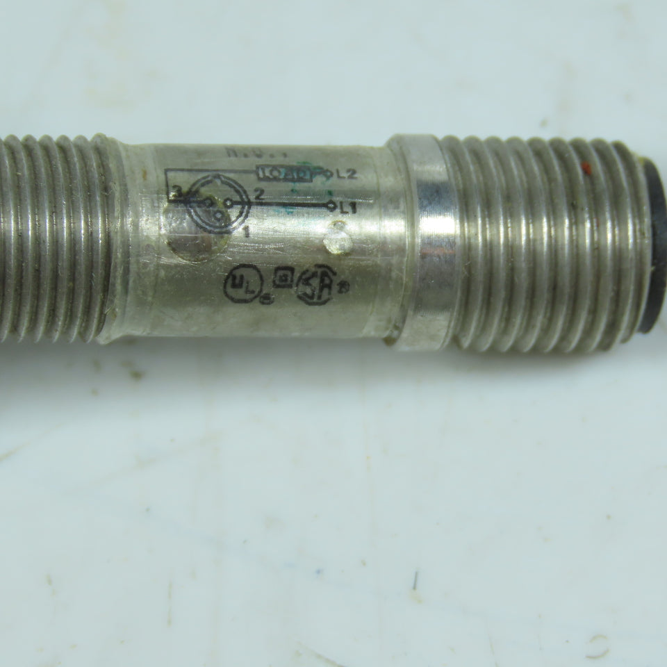 Cutler-Hammer E57LAL12A2EA Inductive Proximity Sensor 12mm 20-250V Sn=4mm Lot/3