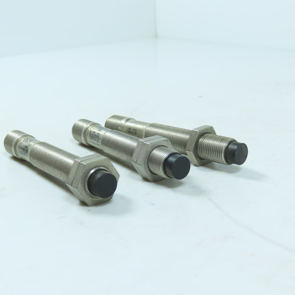 Cutler-Hammer E57LAL12A2EA Inductive Proximity Sensor 12mm 20-250V Sn=4mm Lot/3