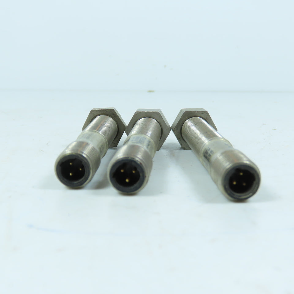 Cutler-Hammer E57LAL12A2EA Inductive Proximity Sensor 12mm 20-250V Sn=4mm Lot/3