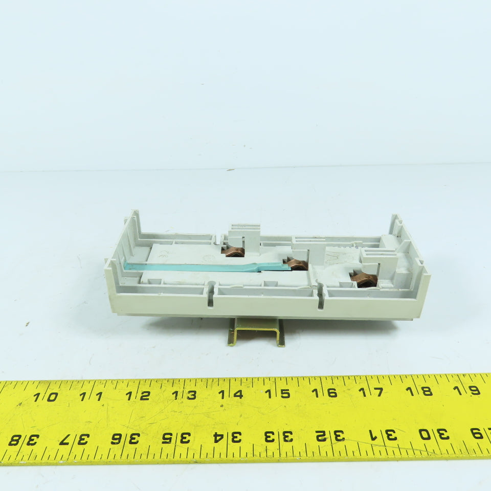 Siemens 8US 1011-4TM00 Busbar Device Adapter 80A 600V 3-Pole 4AWG