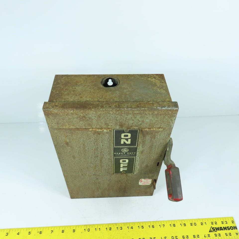 General Electric TH3361 30A 3-Pole Fusible Safety Disconnect Switch 600V
