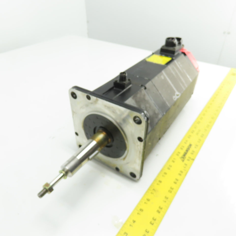 Fanuc <-- A06B-0147-B675 3.8kW AC Servo Motor 157V 2000RPM 3Ph 133Hz