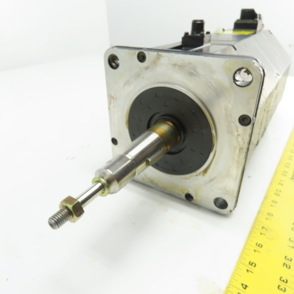 Fanuc <-- A06B-0147-B675 3.8kW AC Servo Motor 157V 2000RPM 3Ph 133Hz