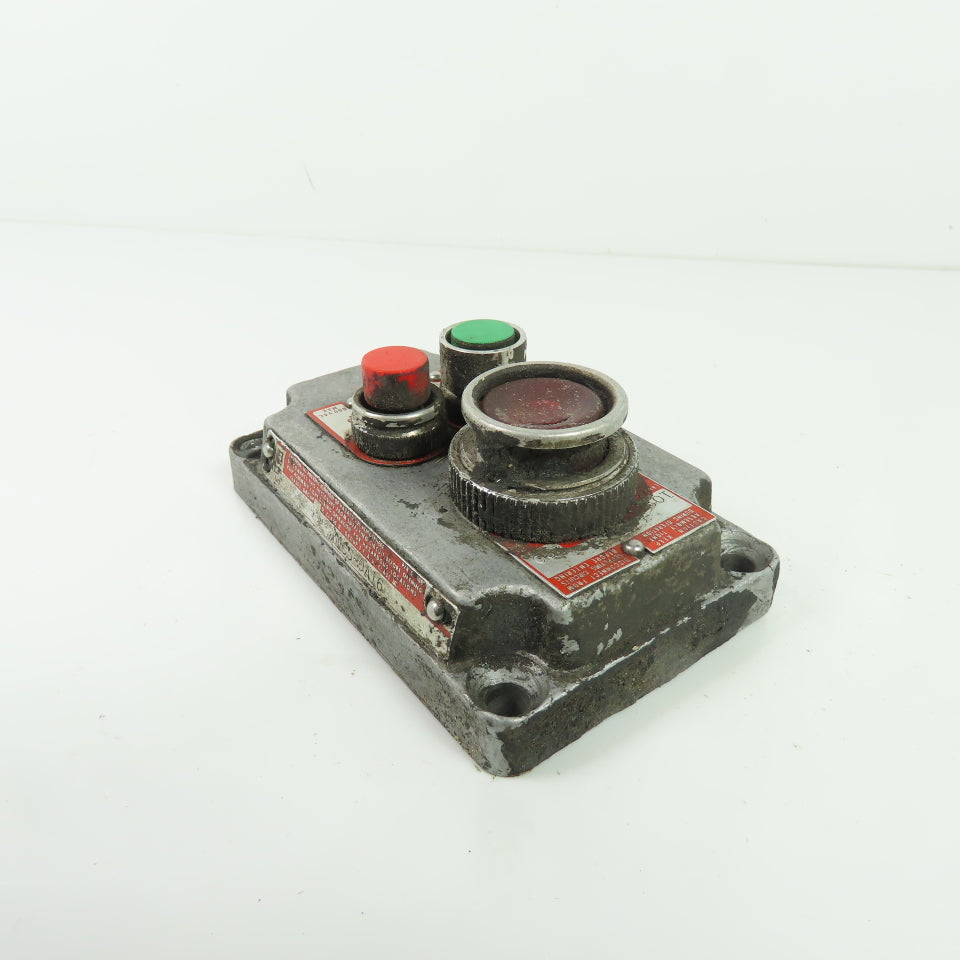 Killark XNCS-0A16 Explosion Proof Control Station Start Stop Push Button 220VAC
