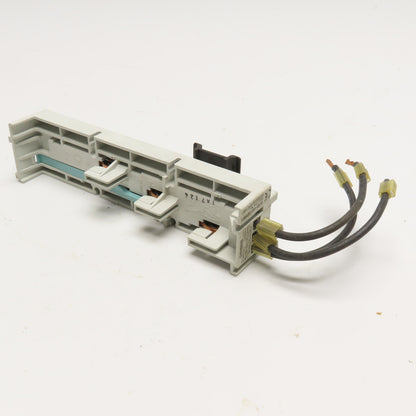 Siemens 8US1 051-5DM07 Sentron Busbar Adapter 600V