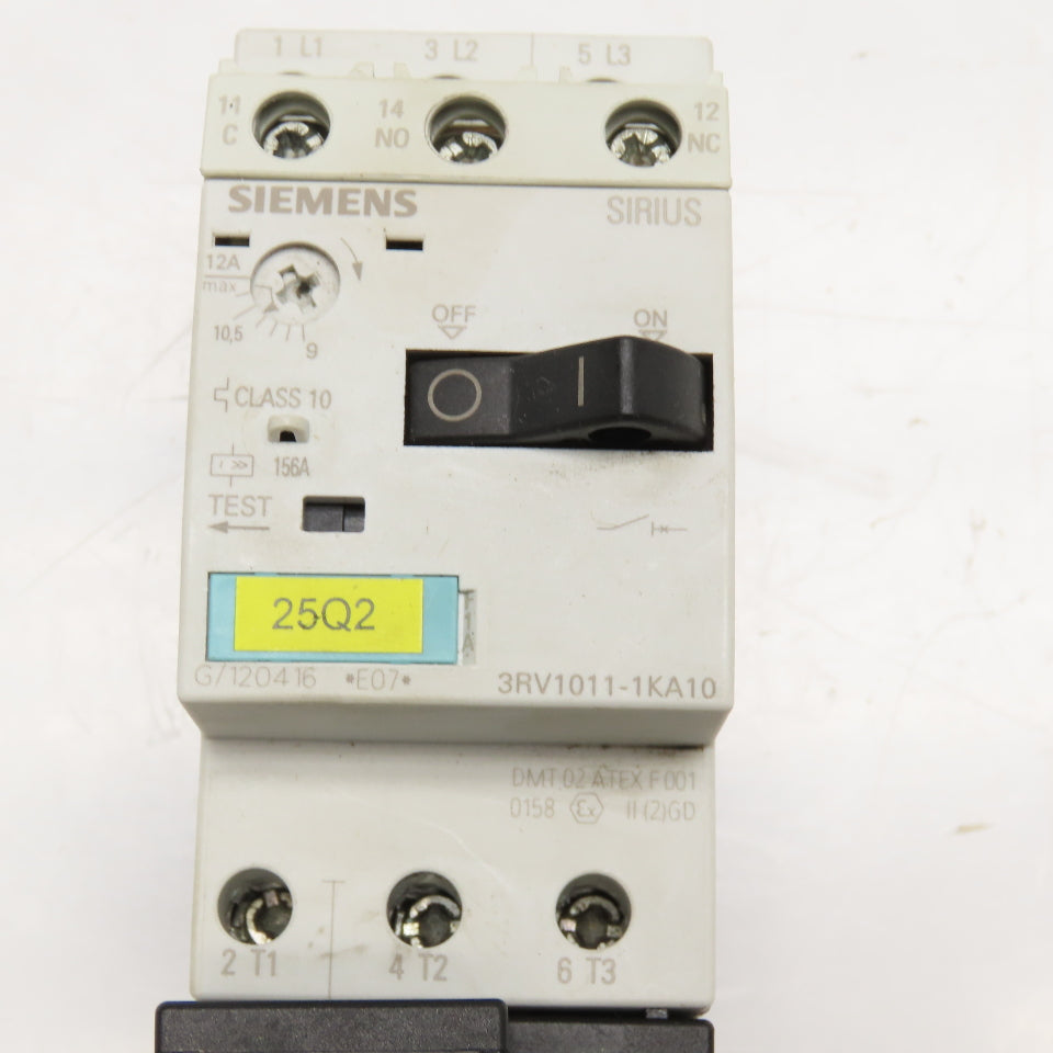 Siemens 3RV1011-1KA10 600V 10Hp 9-12A Trip Circuit Breaker W/ Aux Contacts 24VDC