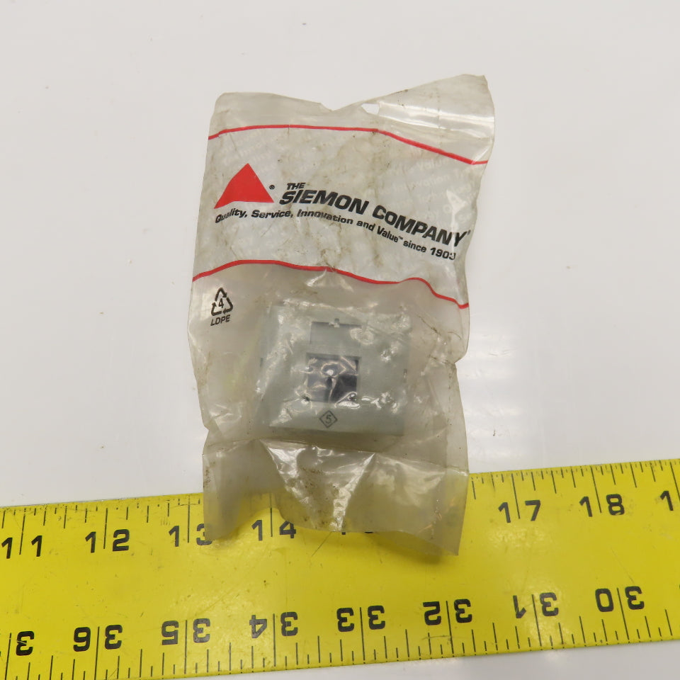 Siemon CT-5F-A4-04 CT Coupler Single CAT 5 Flat Gray Receptacle