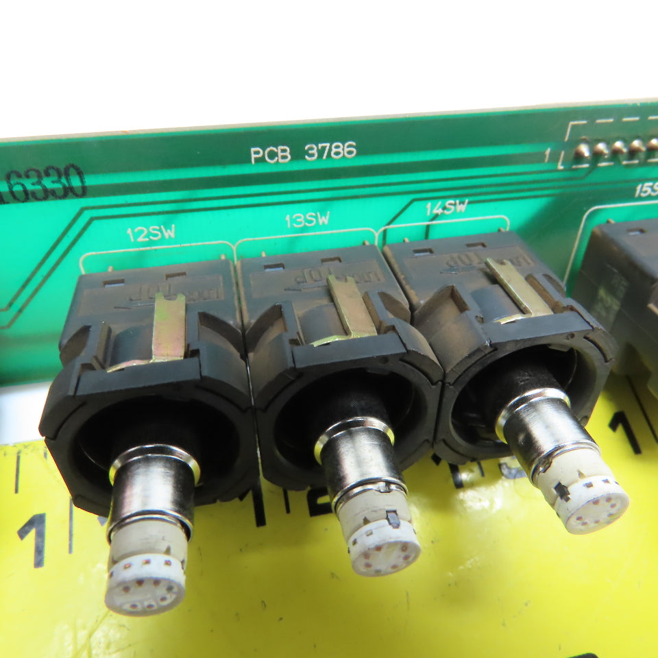 Yaskawa DE9403082 PCB 3786 7 Button LED Circuit Board Push Button Assembly