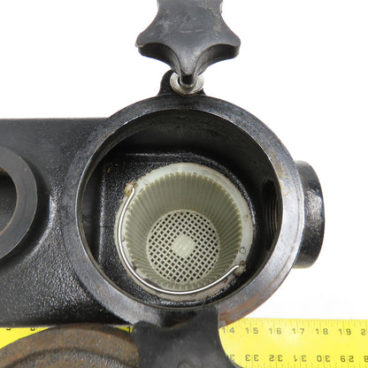Quick Lid Style Cast Iron Pump Mounted Strainer Basket 1-1/2" NPT