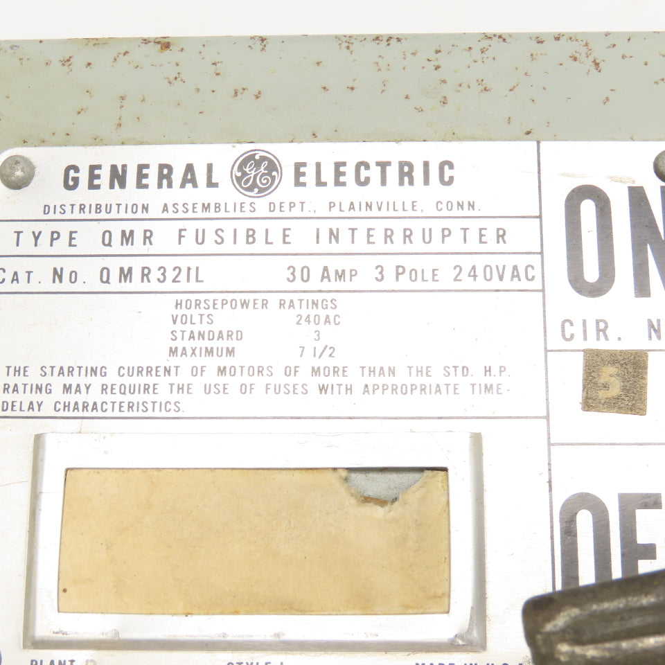 General Electric QMR32IL 30A 3 Pole Fusible Disconnect 240VAC 7-1/2Hp Max