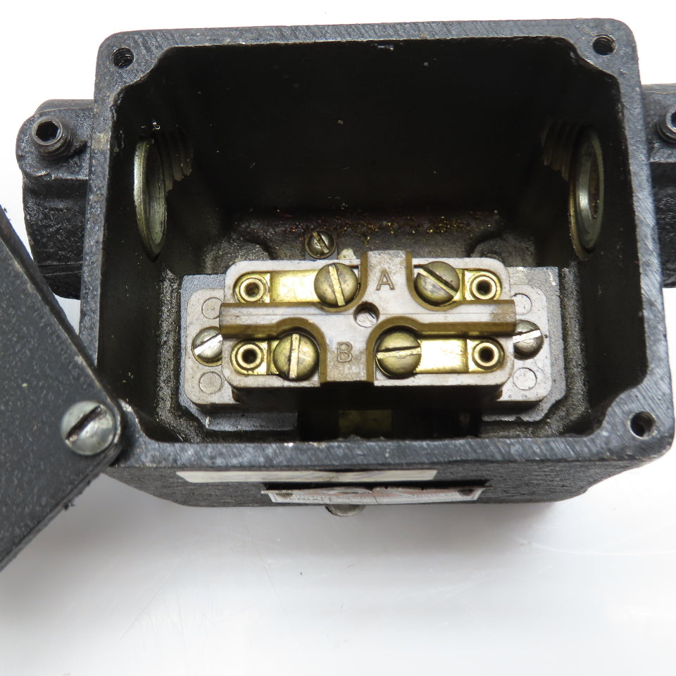 Cline Systems C0-D708 2 Position Rotary Limit Switch 600V AC/DC