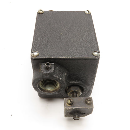 Cline Systems C0-D708 2 Position Rotary Limit Switch 600V AC/DC