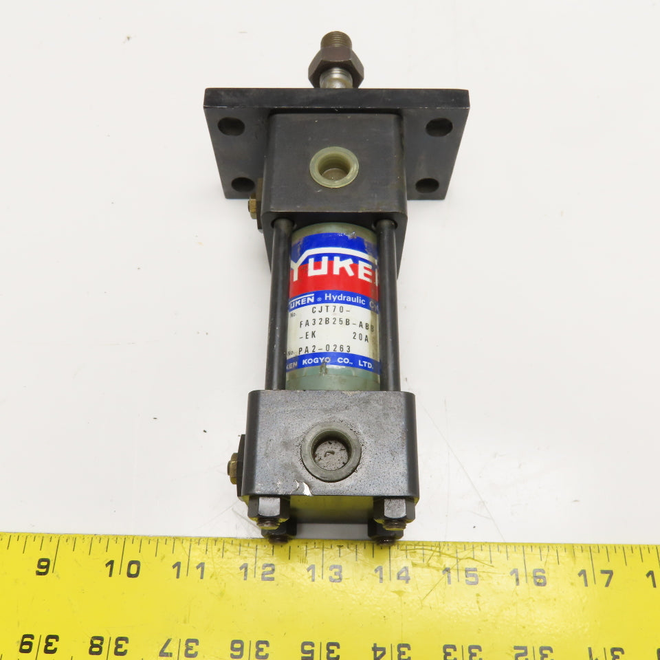Yuken CJT70-FA32B25B-ABB 32mm Bore 25mm Stroke Double Acting Hydraulic Cylinder