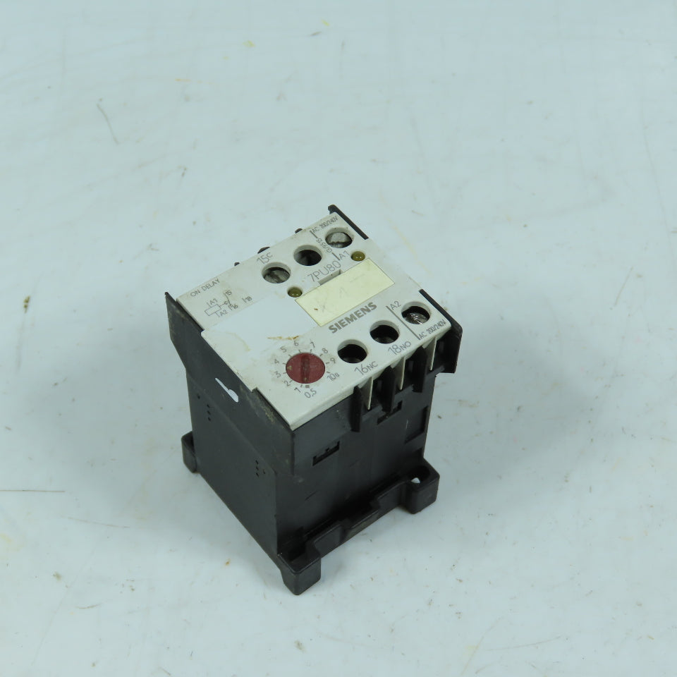 Siemens 7PU8040-2AJ20 On-Delay Electronic Timing Relay 100/127VAC 1.5-30s