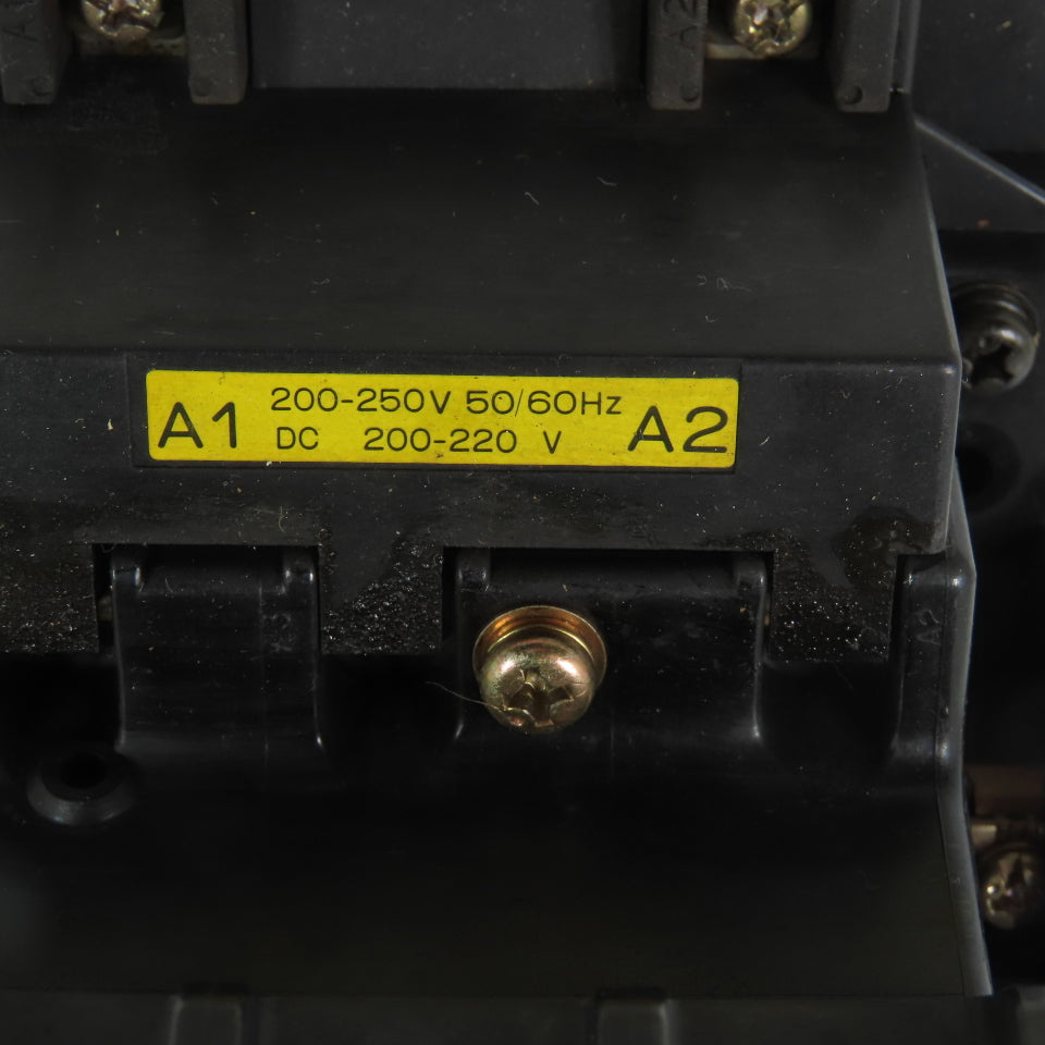 Fuji Electric SC-3N/SE 65A 3-Pole Magnetic Contactor 200-250V Coil