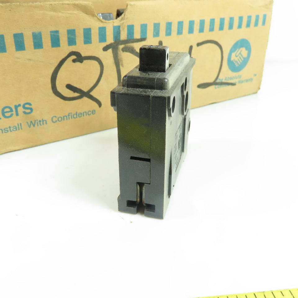 Siemens Q220 20A 120/240V 1-Pole Type QP Circuit Breaker Lot of 12