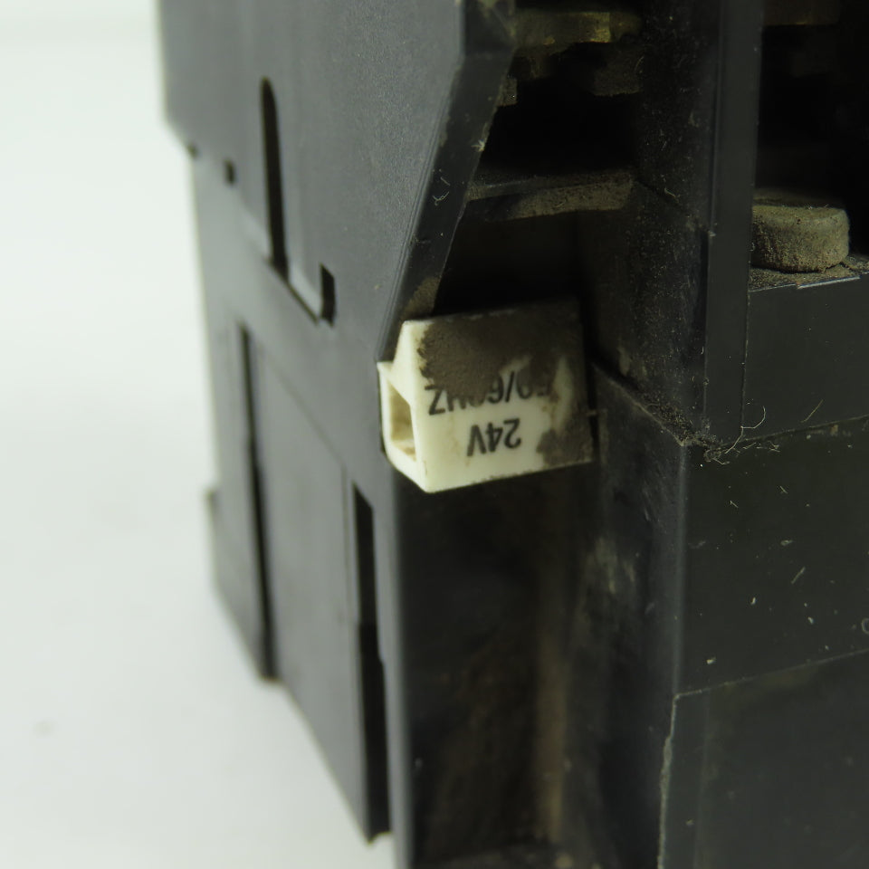 Allen-Bradley 700-F310A7 700F Industrial Control Relay 24V Coil 50/60Hz