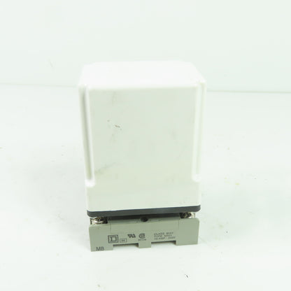 Square D 9050JCK5F1V20 Repeat Cycle Timing Relay 120VAC 110VDC With Socket