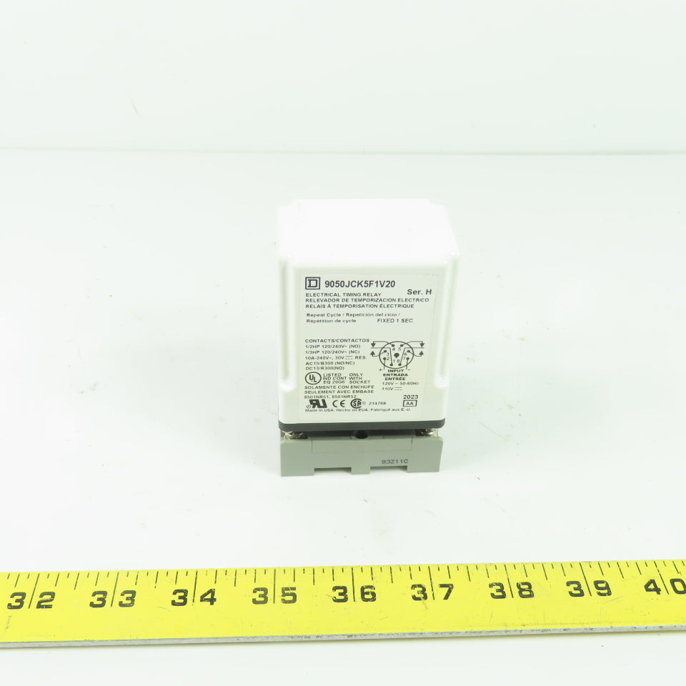 Square D 9050JCK5F1V20 Repeat Cycle Timing Relay 120VAC 110VDC With Socket