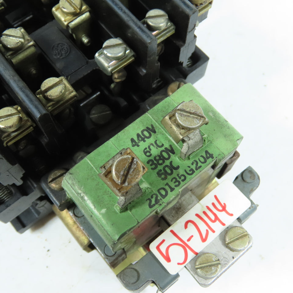General Electric CR2810A14EE Machine Tool Relay 440V Coil 10A 600V
