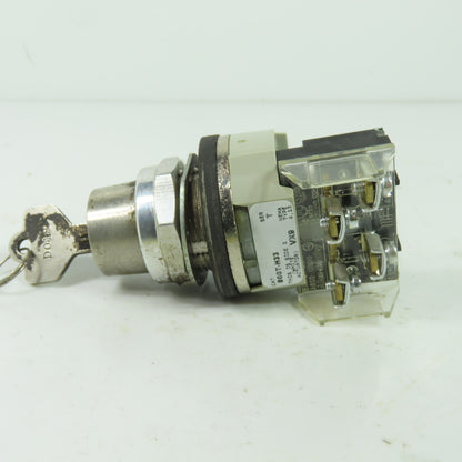Allen-Bradley 800T-H33 Ser T Key Operated Selector Switch NEMA 4 13 W/ Key