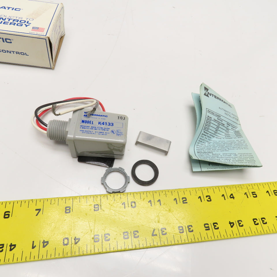 Intermatic K4133 2000W 277VAC 50/60Hz Photo Controller
