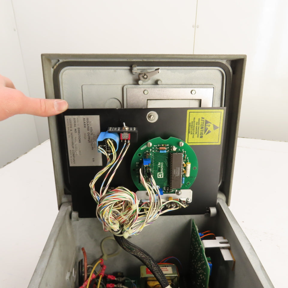 Leeds & Northrup 7931-25-PPB Dissolved Oxygen Analyzer Monitor 120V