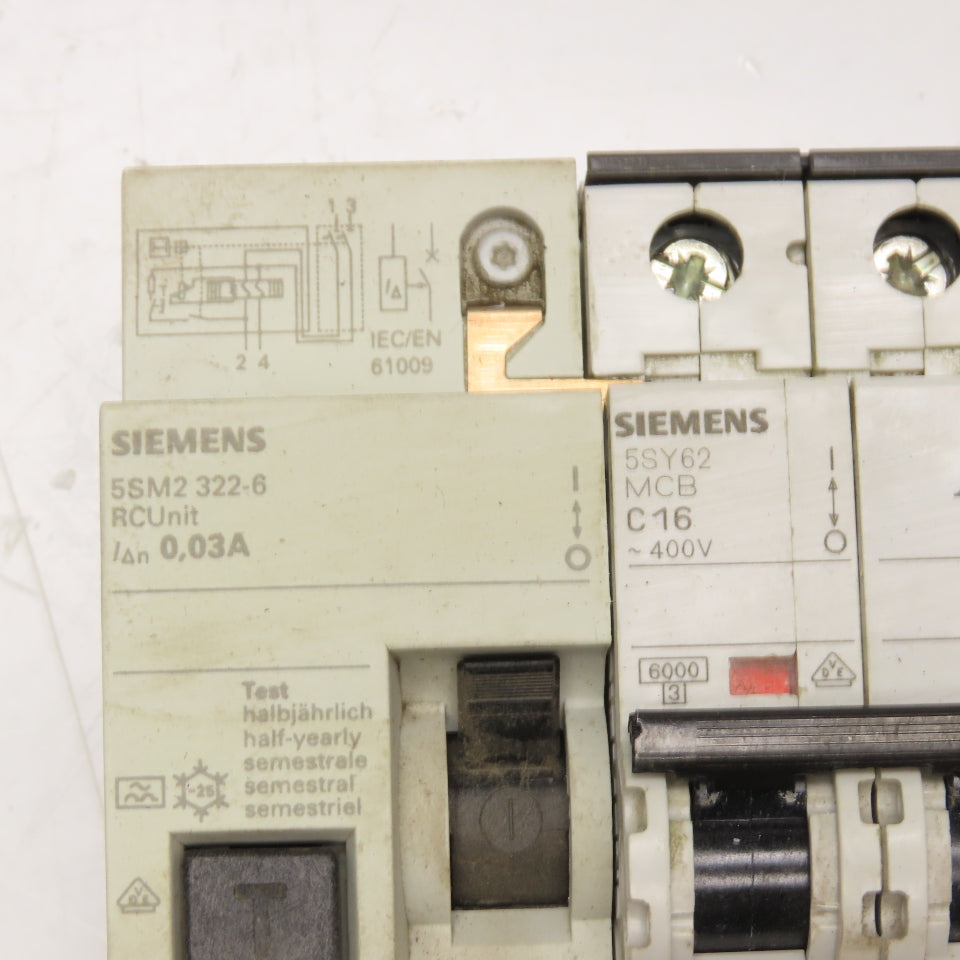 Siemens 5SM2 322-6 5SY62 400V 2 Pole Circuit Breaker 0.03A RC Unit