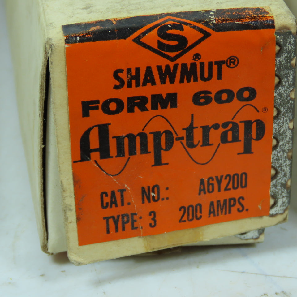 Shawmut A6Y200 200A Form 600 Amp-Trap Fuse 600V Type 3 Lot of 4