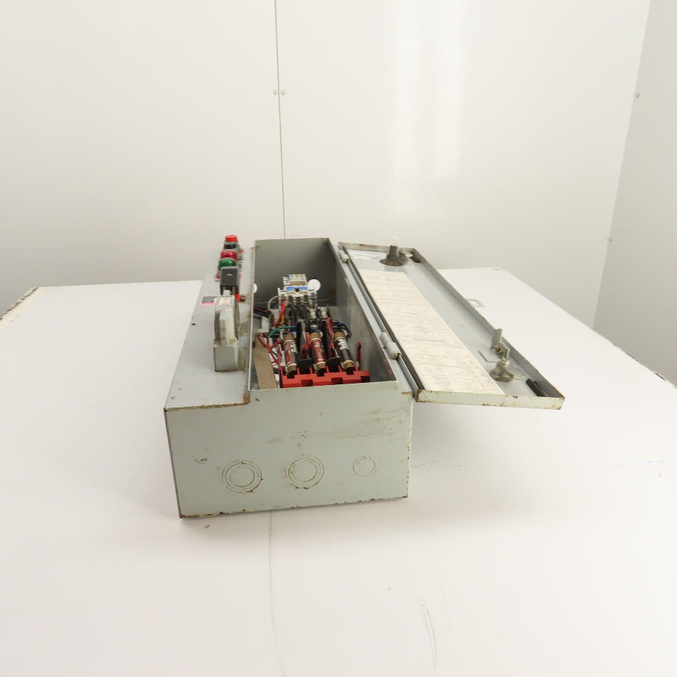 Cutler-Hammer ECN1801CDC Combination Motor Starter NEMA Size 0 Fusible 18A